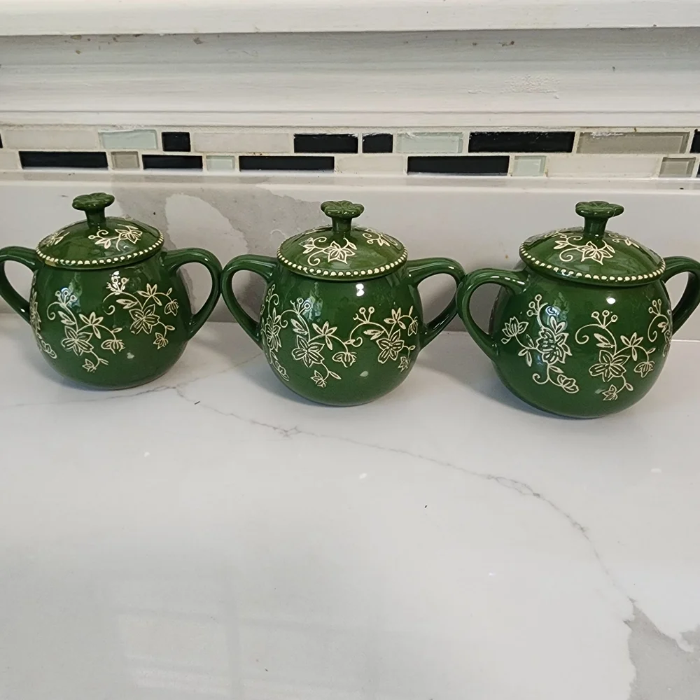 Temptations Green Floral Lace Ceramic Set of 3